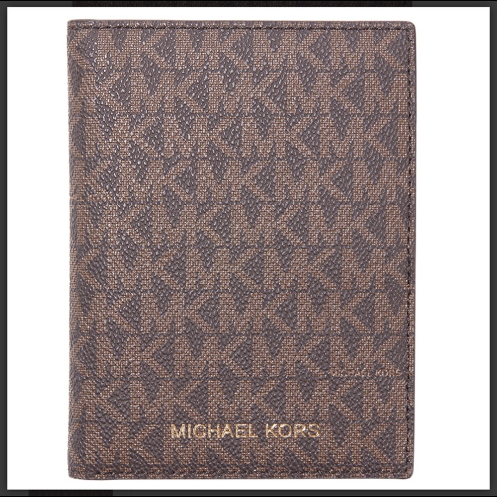 Michael Kors Bedford Travel Passport Wallet